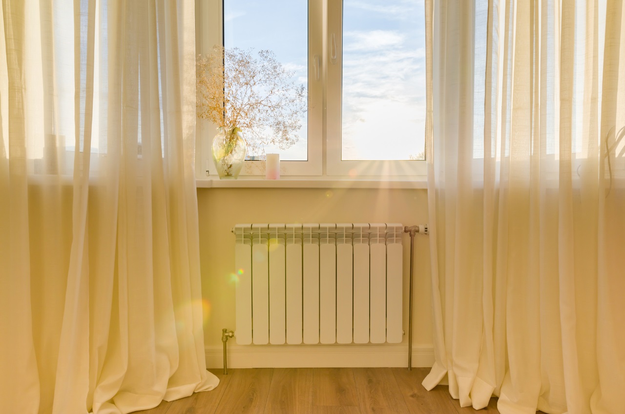 Radiateur avec un rideau